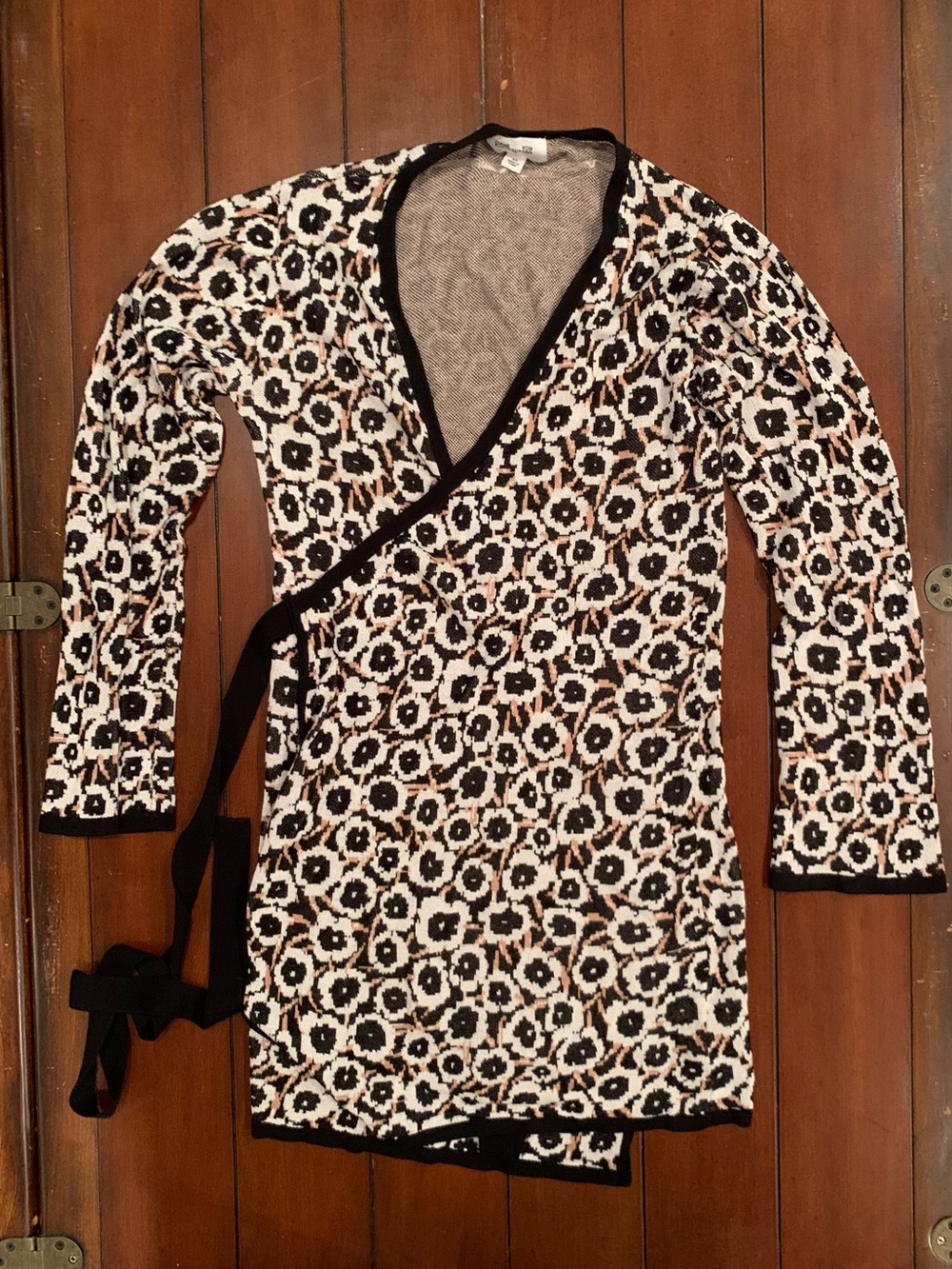 Diane Von Furstenberg wrap dress size XS